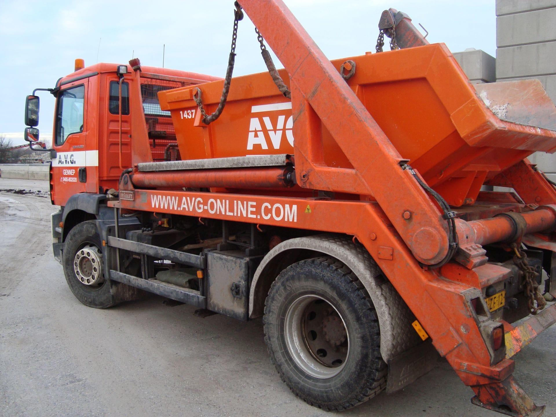 Afvalcontainer bestellen? Kleine container huren, 6m3 container, 10m3 container bestellen voor afval, puin, grond, hout, sloopafval, etc. Containerverhuur bij AVG Bouwstoffen. AVG verhuurt allerlei afvalcontainers, zoals bouwbakkie, puincontainer, afval container, bouwafval container, container voor grond afvoeren, vuilcontainer, grofvuil container, bouwcontainer, containerbak, afzetcontainer, grond container, container voor puin afvoeren en andere open en gesloten containers met verschillende kuub inhoud.