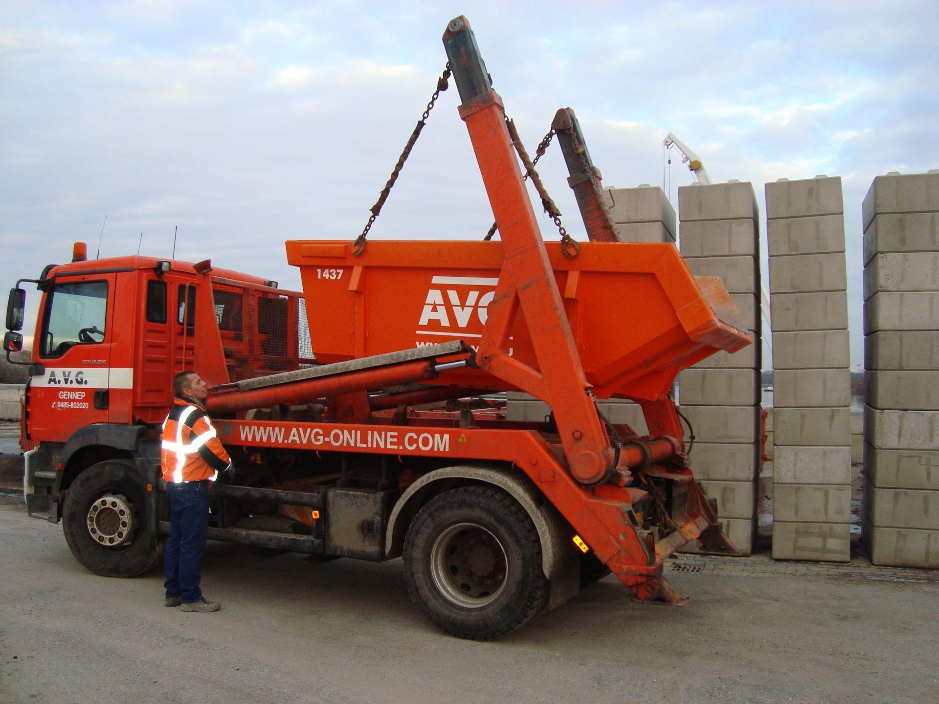 Afvalcontainer bestellen? Kleine container huren, 6m3 container, 10m3 container bestellen voor afval, puin, grond, hout, sloopafval, etc.