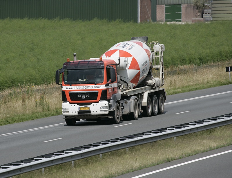 Beton storten? Beton vloer storten? Fundering of poer? Of betonprijs per m3 weten? AVG Betoncentrale AVG Heijmix in Heijen.