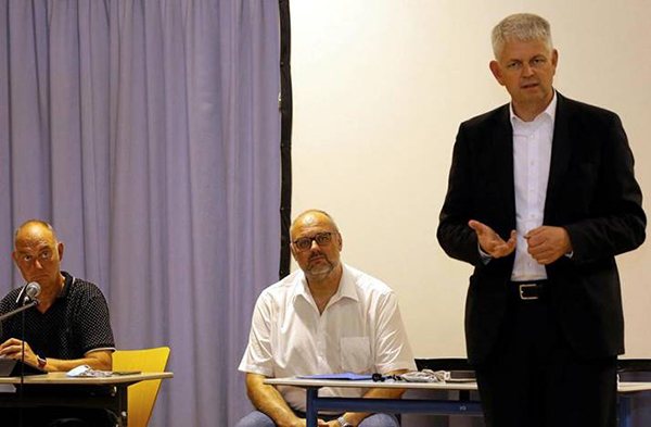 Christoph Dammermann op bezoek bij Woodpower-project van Solvay en AVG Staatssecretaris: Woodpower is een aanwinst