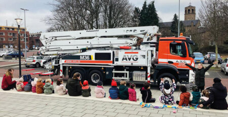 Mit der Betonpumpe zur Kindertagesbetreuung „Spring“