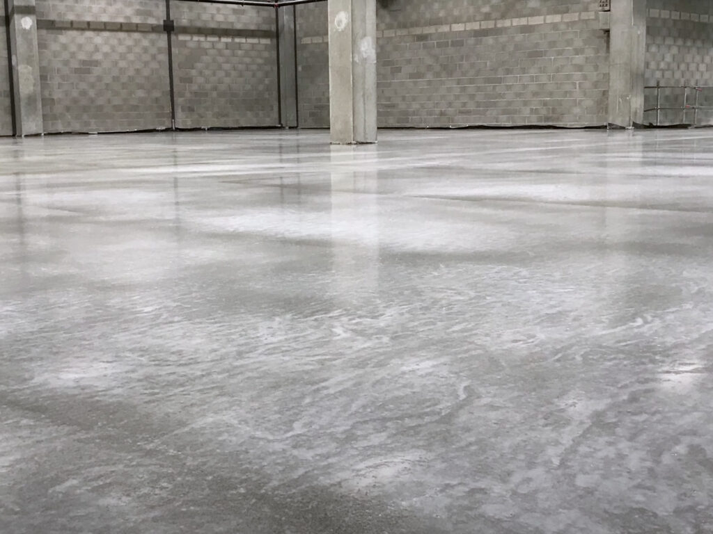 Cemfloor AVG Specialist Cemfloor_Gietvloer_Cementgebonden_Sneldorgend_Egaliseren_Vloerafwerking