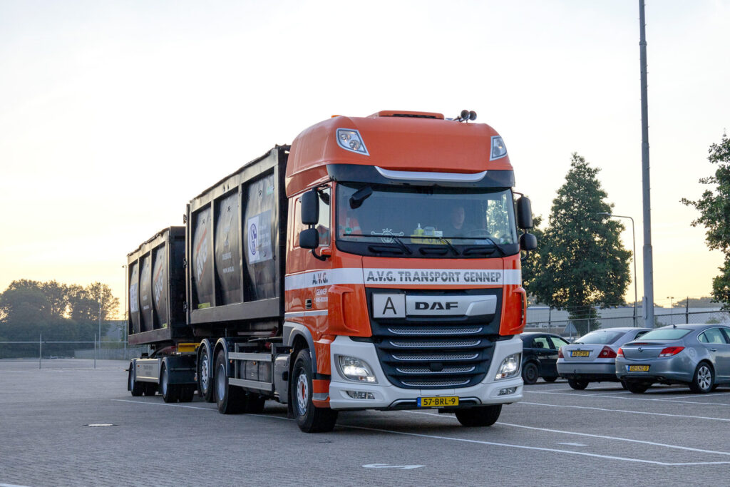 Containertransport AVG Containertransport_Recyclingcontainers_Bulktransport_Logistiek_Transport_Afvalstoffen