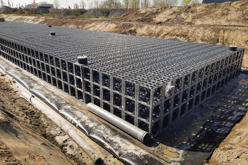 kanalisation_tiefbau_baustelle_kanalbauarbeiten_regen_10