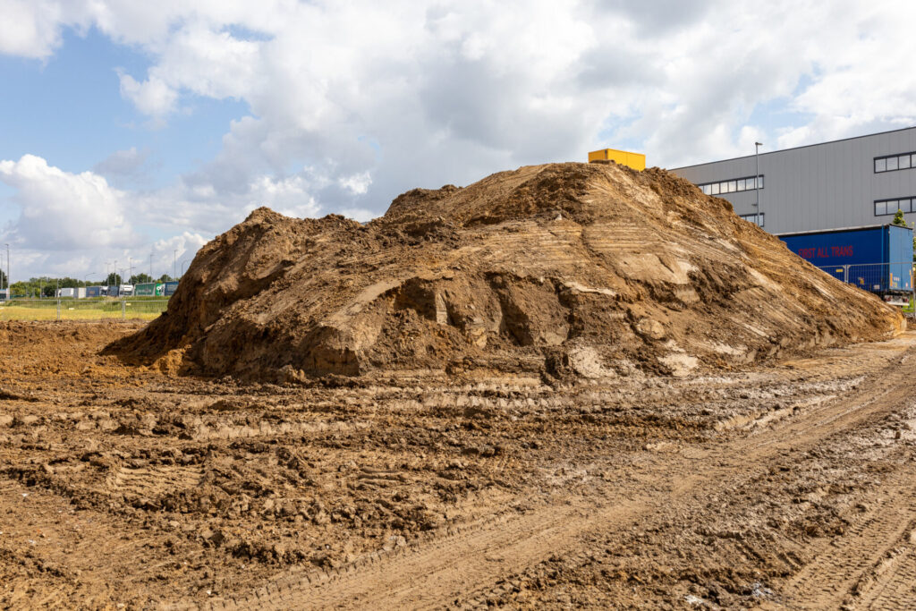 Bodentsorgung_Bodenmaterial_Recyclen_Boden_Bodentransport_03