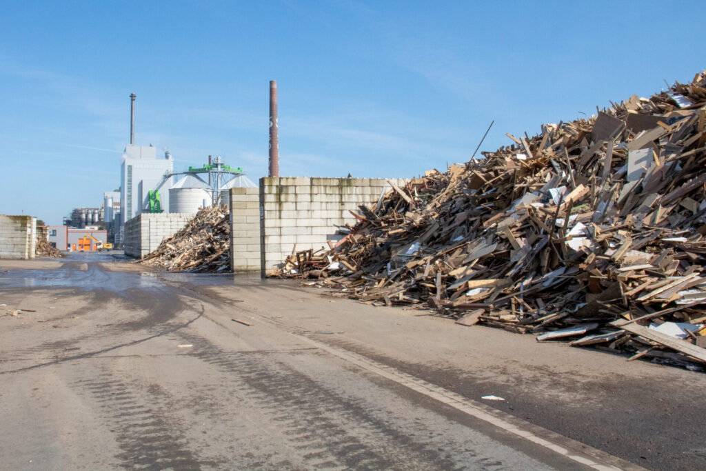 Afvalhout_Recycling_Houtverwerking_Rheinberg_Duurzaam_Logistiek