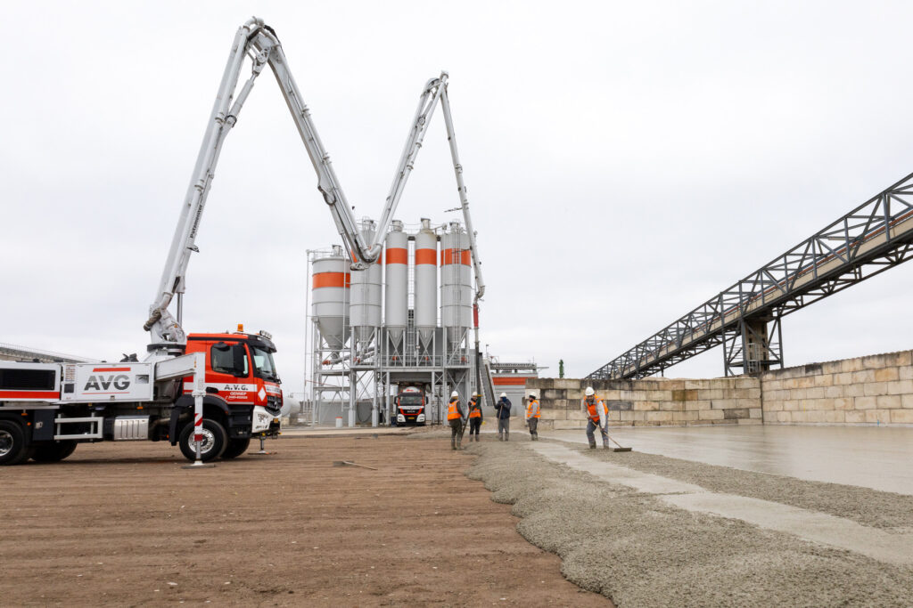 Betongranulat_Kreislaufwirtschaft_Nachhaltig_Betonrecycling_Betonboden_Beton