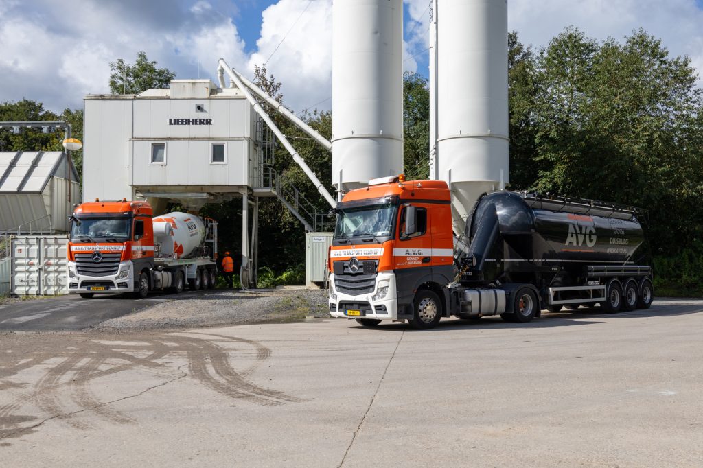 Mischbinder_zement_kalk_bauprojekte_silo_8