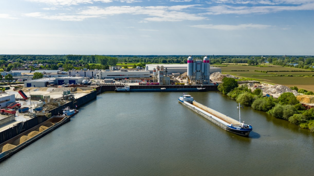 Haven_Heijen_AVG_Kipper_Transport_overslag_