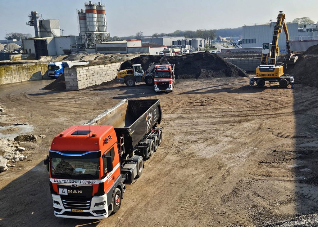 A73_transport_logistik_lkwfahrer_instandhaltungsarbeiten_ kipper